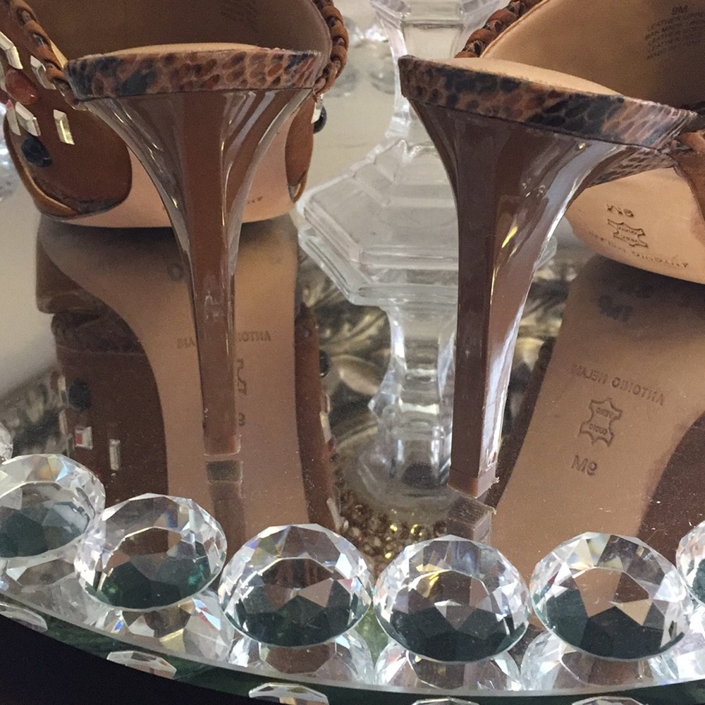 Antonio Melani Heels - Picture 6 of 7